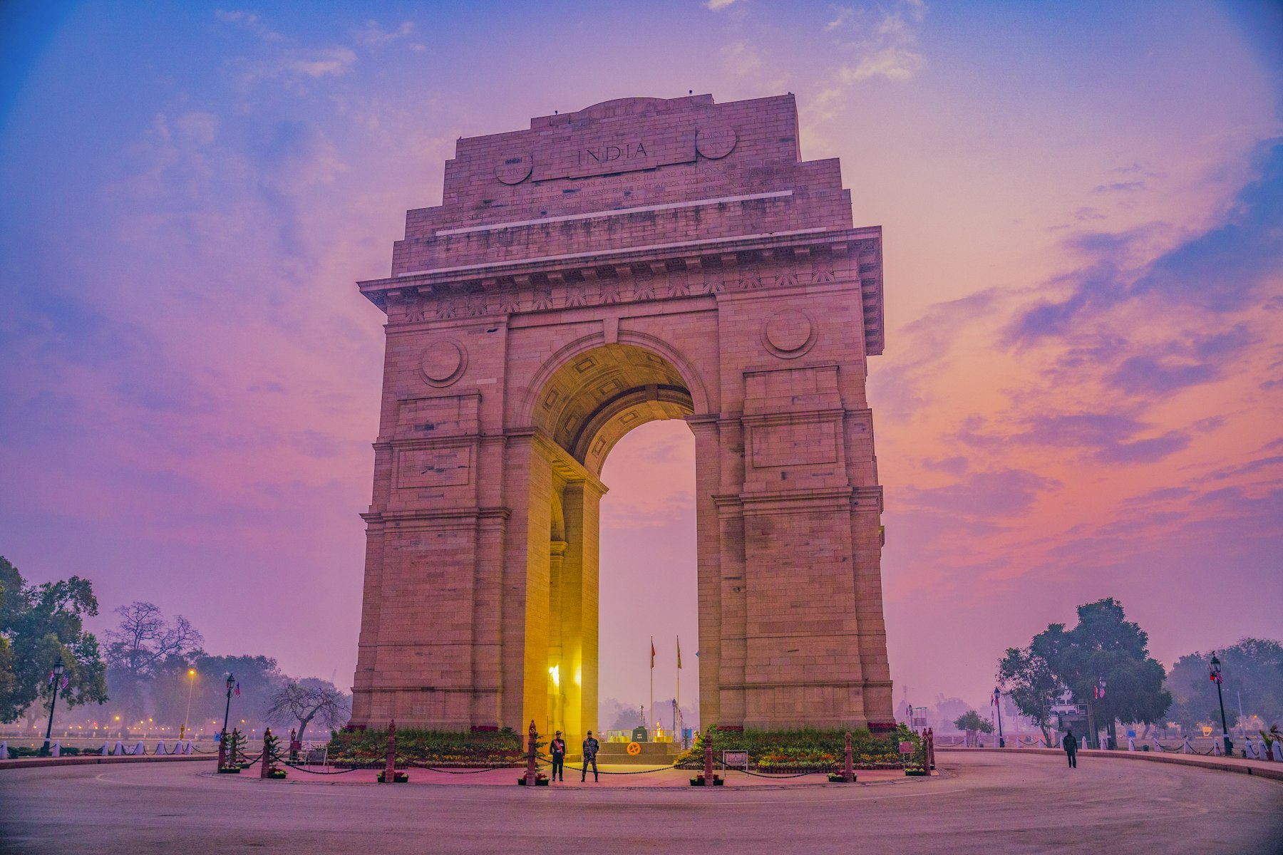 India Gate, New Delhi, at dusk